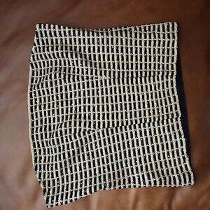 St. John Sleeveless Knit Top size Medium Black Gold Formal Or Casual Beautiful!